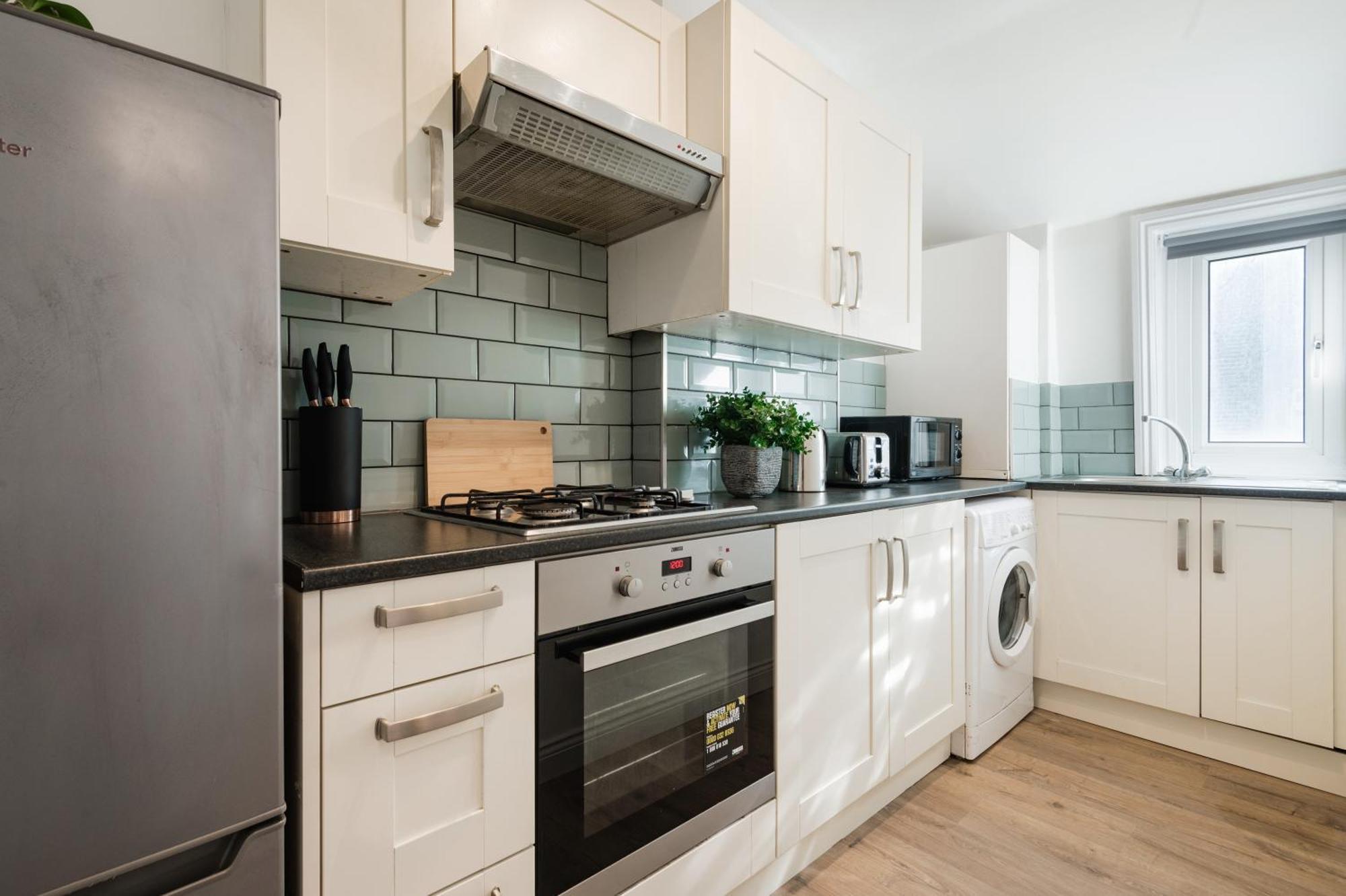 London Paddington Station Apartments Экстерьер фото